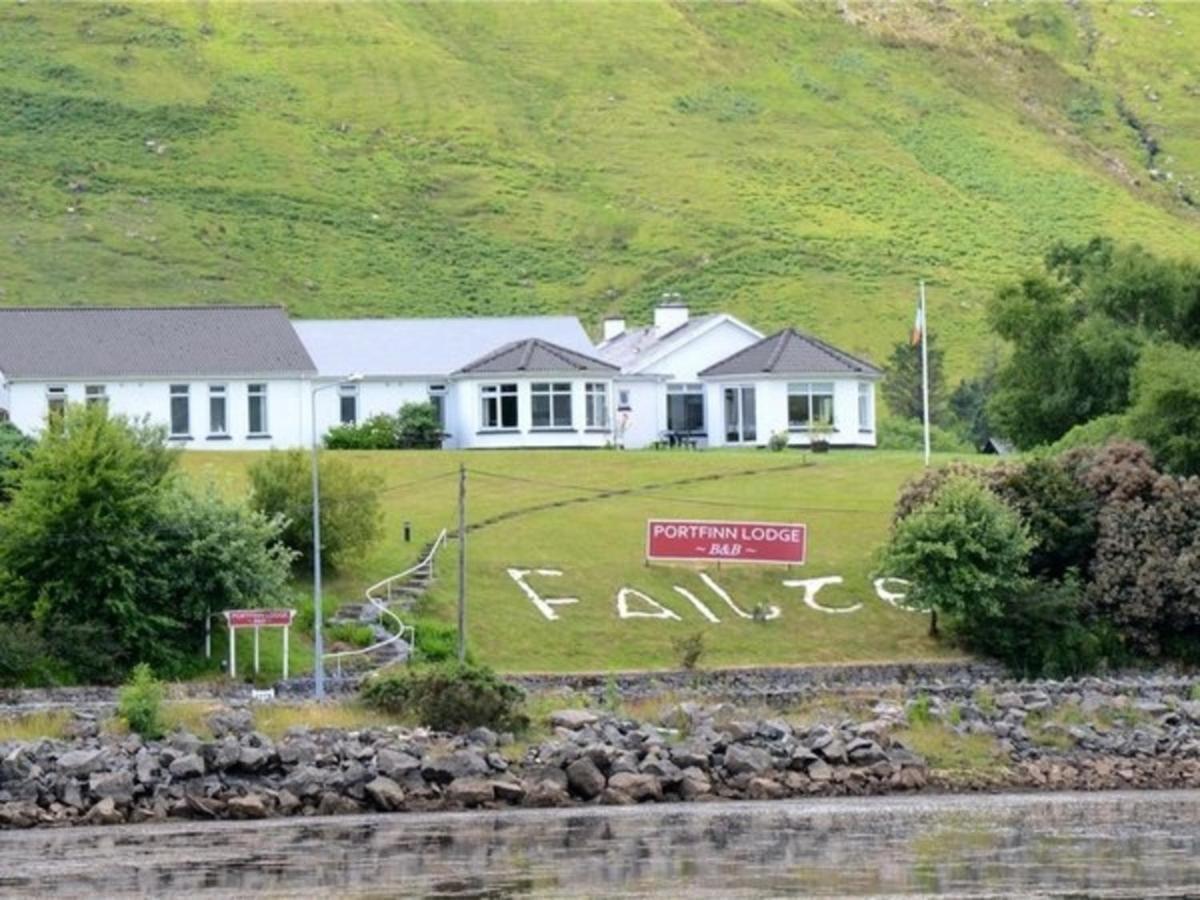 Portfinn Lodge Leenaun Exteriör bild